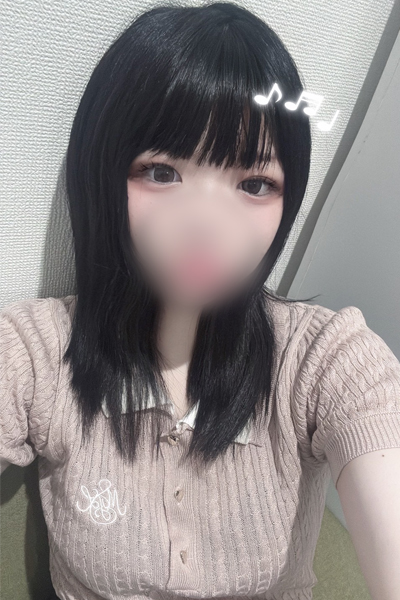 新人ミイ